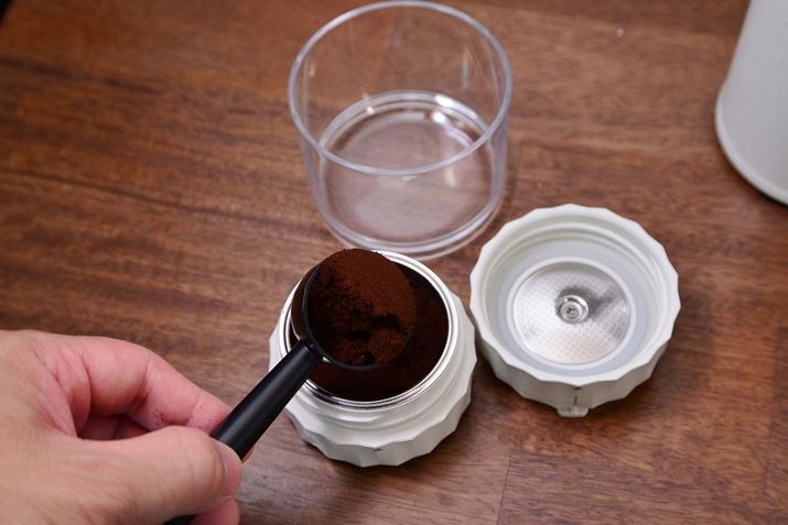 ͂dvȃGXvb\́Aɍׂ̓ijgق܂Bׂ҂~ĂȂꍇ́AGXvb\pɔ҂ꂽpӂ܂傤