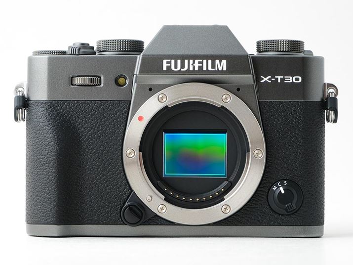 L2610f́uX-Trans CMOS 4vZT[̗p