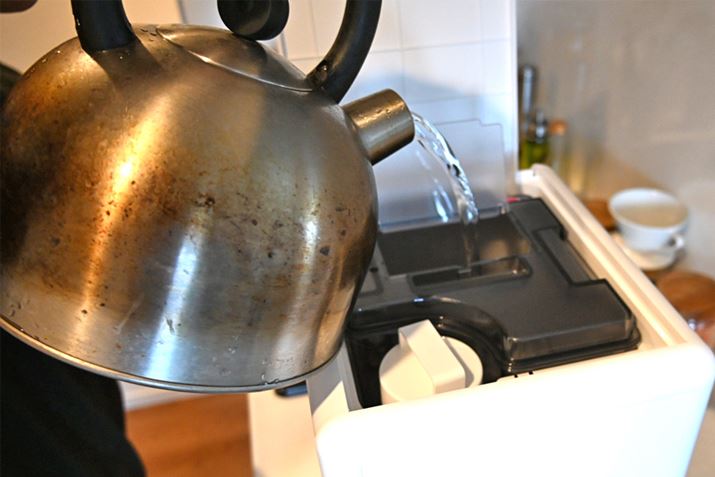 ͊ȒPłAt^v2igbvJo[Ƌ^NJo[jJȂ΂Ȃ̂͂ԂɊ܂