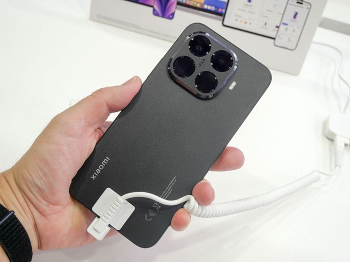 VI~́uXiaomi 15T Prov̓CJJJ3J𓋍ځA]J͌w5{ōő100{̃fW^Y[\łȂǐ\