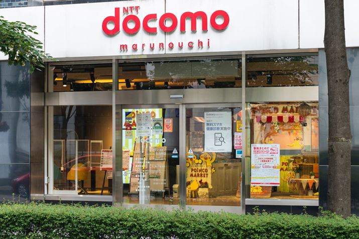 NTT�h�R����KDDI�Ȃǂ̌g�ё��́A�����ڋq�d���̕��j��ł��o���Ă���B���̂��߃��C���u�����h�̗����v�������������A�����ڋq�̖����x�����}���Ă���A���̏ڍׂ��������