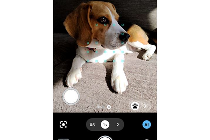 �Œ肳�ꂽ�V���b�^�[�{�^���Ƃ͕ʂɁA�C�ӂ̏ꏊ�Ƀt���e�B���O�V���b�^�[��u�����Ƃ��ł���