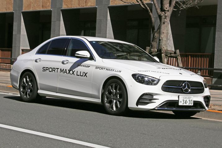 �uSPORT MAXX LUX�v�𑕒����������Z�f�X�E�x���c�uE200�v������
