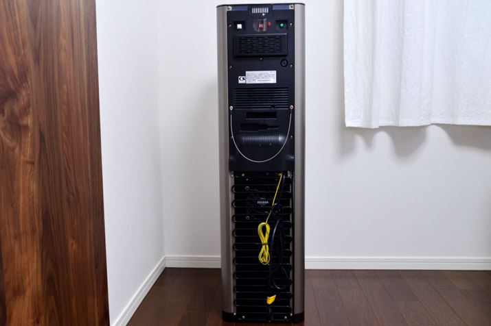 �w�ʂ͂����̒ʂ�B�]�|�h�~���C���[���t�����Ă��܂�