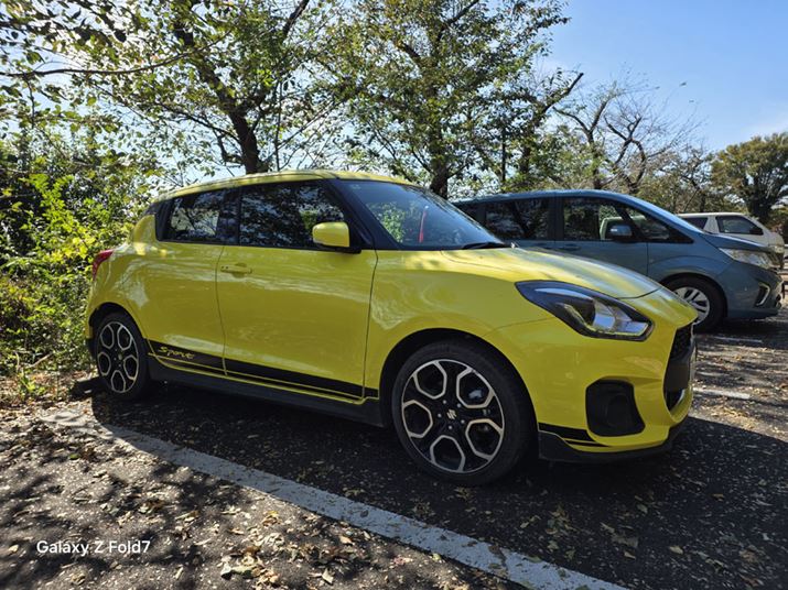 ��́uPixel 10 Pro Fold�v�i�L�p�J�����A1�{�j�A���́uGalaxy Z Fold7�v�i�L�p�J�����A1�{�j