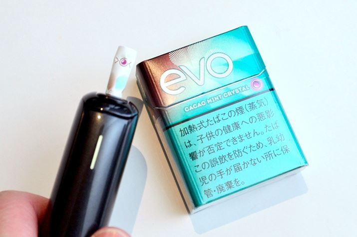 �u�G�{�E�J�J�I�E�~���g�E�N���X�^���v�B�o�����^�C���f�[��z���C�g�f�[�V�[�Y���Ƀ}�b�`�������킢�����͋C