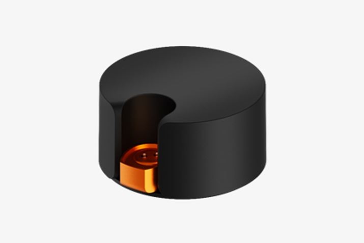 ����J���[�́u�`���[�W���O�h�b�N�v