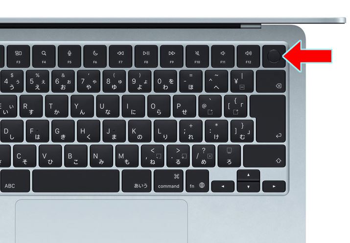 �u���^Air�v�́uTouch ID�v�ɑΉ��B�L�[�{�[�h�̉E����A�d���{�^�����uTouch ID�v�Z���T�[�����˂Ă��܂�