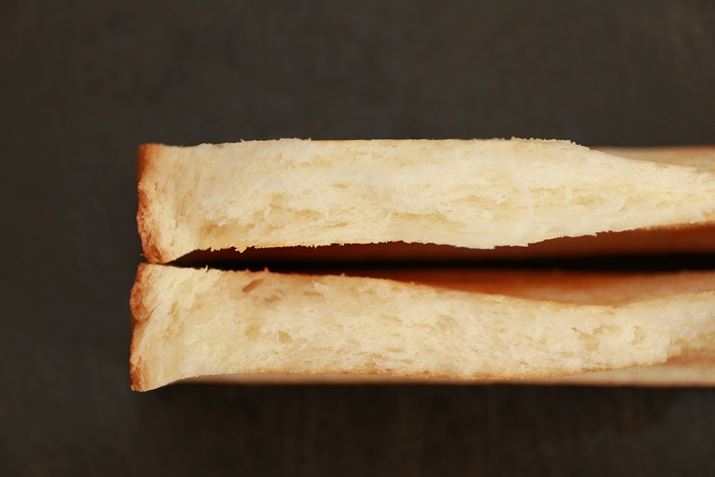 �ʐ^�オ�u�O���t�@�C�g�I�[�u�������W�v�A�����M�ҏ��L�̈�ʓI�ȃI�[�u�������W�ŏĂ����g�[�X�g�B��̂ق����ӂ�����ƌ��݂�����̂��킩��܂��i�ʐ^�E�[�������̂́A������ۂɂ܂�łԂꂽ�����ł��c�c�j�B�H�����u�O���t�@�C�g�I�[�u�������W�v�̂ق��������Ƃ聕�ӂ����犴�����߁B�M�ҏ��L�̂ق��͒��������Ɍ��݂��Ȃ��A�ӂ�����Ƃ����H�������Ȃ��Ƃ������ʂɂȂ�܂���