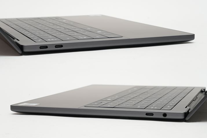 �[�q��Thunderbolt 4×3��3.5mm�R���{�W���b�N�̂�