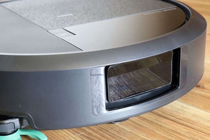 �O�ʂɖ��ߍ��܂ꂽ�Z���T�[�͐V�J��LiDAR�uIntegrated Line Laser�v�B�����̃}�b�s���O�Ə�Q������ɗp�����܂�