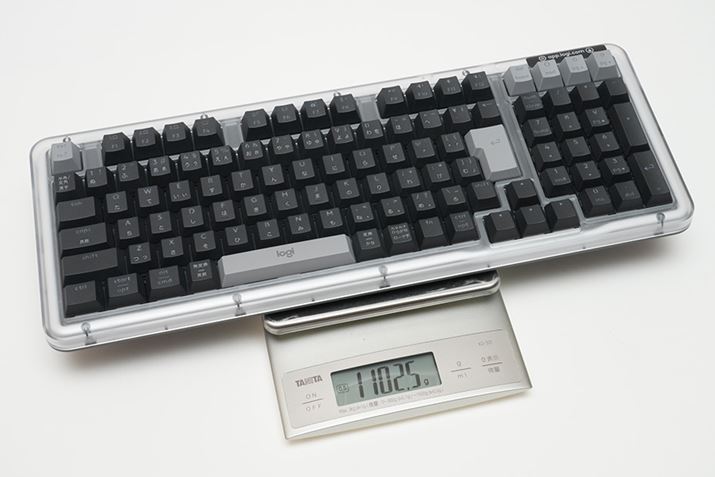 �{�̂̏d�ʂ͎�����1102.5g