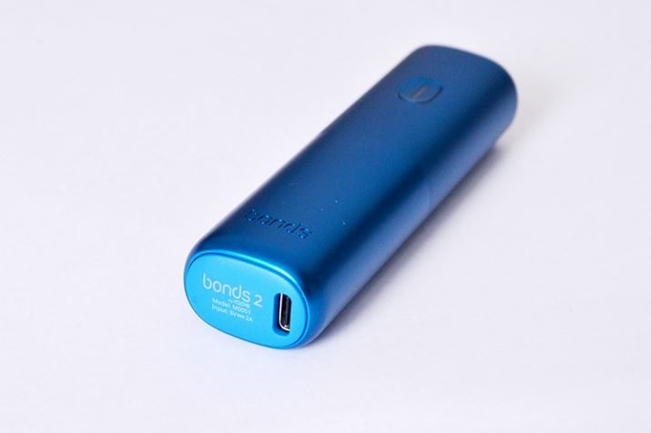 �[�d�ɂ�USB Type-C�P�[�u�����g�p�B��120���Ŗ��[�d����܂�