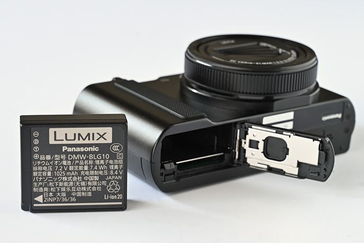�B�e�\�����͖�360���B�L�^���f�B�A��SD/SDHC/SDXC�J�[�h�iUHS-I�Ή��j