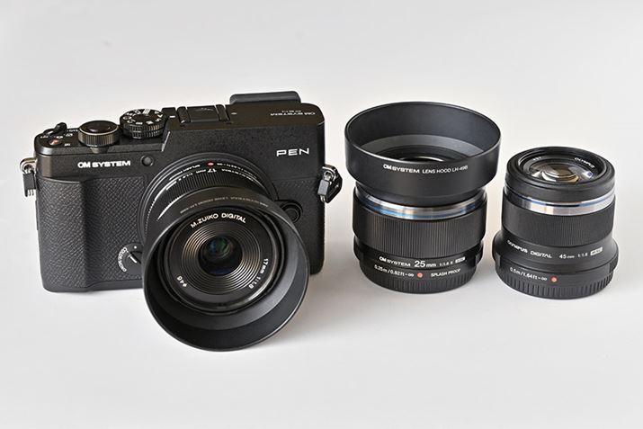 �uOM SYSTEM PEN�v�Ƒg�ݍ��킹�Ďg�������̂��A�uM.ZUIKO�v�Ȃ�ł͂̃R���p�N�g�ȒP�œ_�����Y�Q�B���ɁAII�^�Ŗh�o�E�h�H�ɑΉ������uM.ZUIKO DIGITAL 17mm F1.8 II�v�ƁuM.ZUIKO DIGITAL 25mm F1.8 II�v�́A�uOM SYSTEM PEN�v�Ƒ������悢�ł�