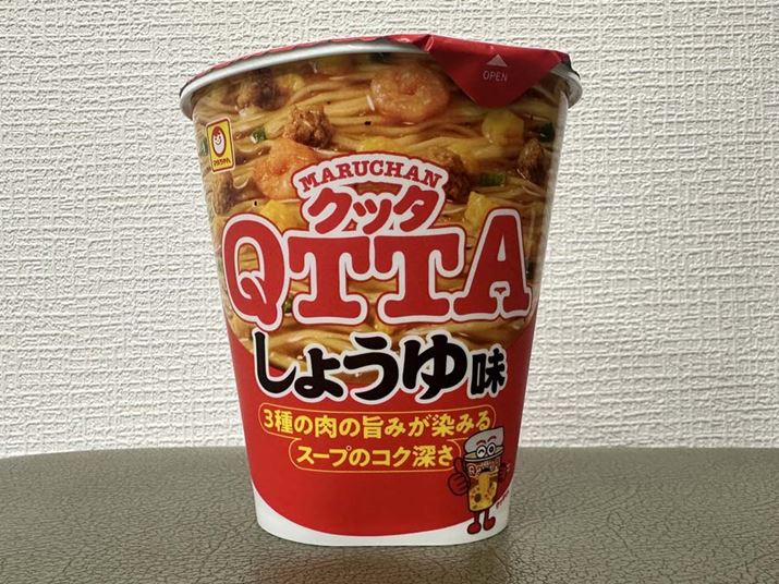 ���e��74g�i��61g�j�B�����̖ڈ��ʂ�310ml�B�|�[�N�E�`�L���E�r�[�t�̎|�������킹���ݖ��X�[�v�ƁA�u�������Ɛ��@�v�̖˂�g�ݍ��킹�Ă��܂�