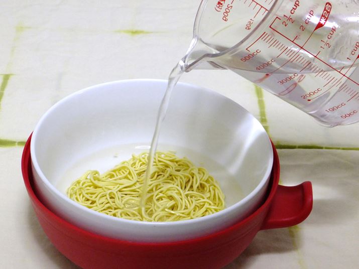 �{�E���ɃC���X�^���g���[�����ƋK��ʂ̐������A6���ԃ����W�ŉ��M���܂�