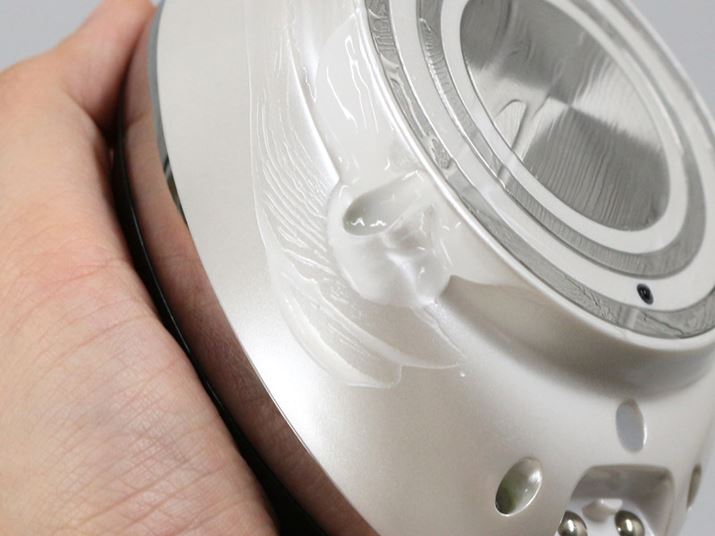 WFȂǂgpƁA{̂̂ڂ݂ɋl܂Ă܂Ƃ