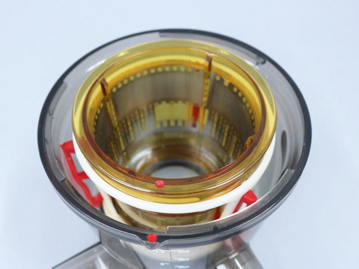 �h�����ɃZ�b�g����ہA�X�g���[�i�[�̐Ԃ����ƁA�h�����̐Ԃ����������ʒu�ɗ���悤�ɂ���̂��|�C���g