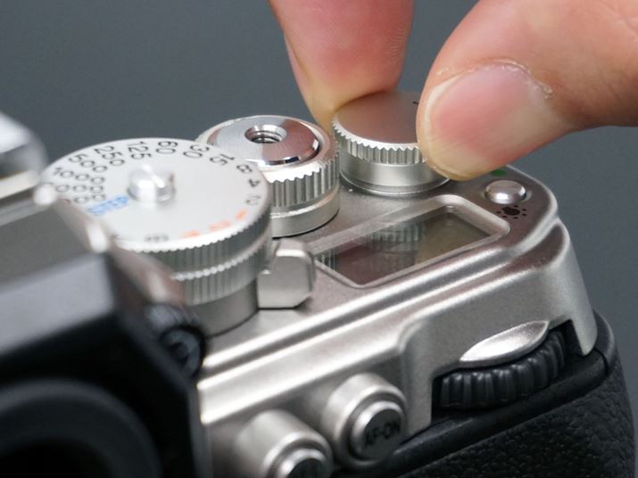 Io[h_C͏Ɉグĉ񂷎dg