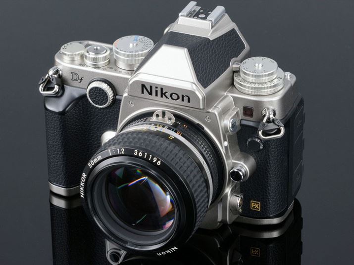 JF1.2̃XybNMFWYuAi Nikkor 50mm f/1.2SvuDfvɑC[W