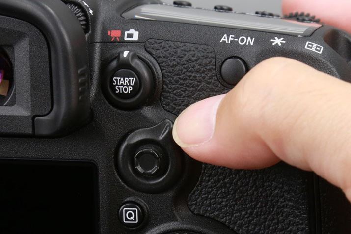 po[ŃI[gtH[JX̃GAI[h_CNgɕύXł̂֗