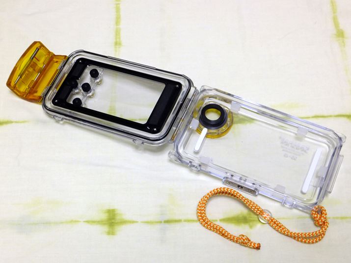 SS-i5JƂBiPhonéAŒp̃Xy[T[tĂ镔փZbg