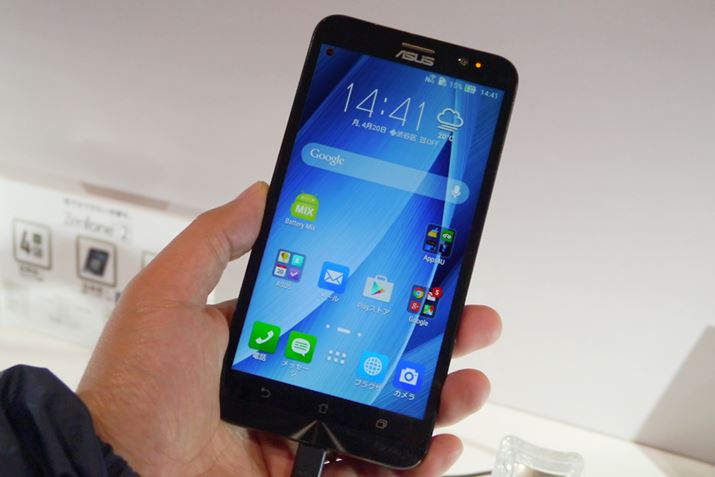 5.5^̑ʃX}[gtHAzfUCɂЎŎ₷TCY