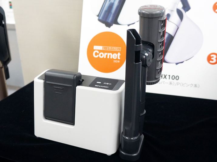 ���Ȃ݂ɁA�o�b�e���[�c�ʂ��[���̏�Ԃ��疞�[�d�ɂȂ鏊�v���Ԃ͖�80��