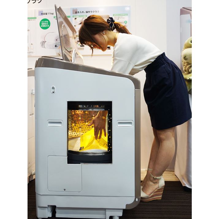 XPgfĂ݂ƁA{̂̍ʒuɂ邱Ƃ킩