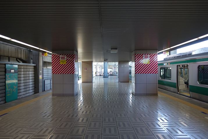 F1.8�A1/160�b�AISO125�AEV-0.3