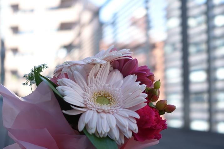 F2.8�A1/320�b�AISO125�AEV+1.0