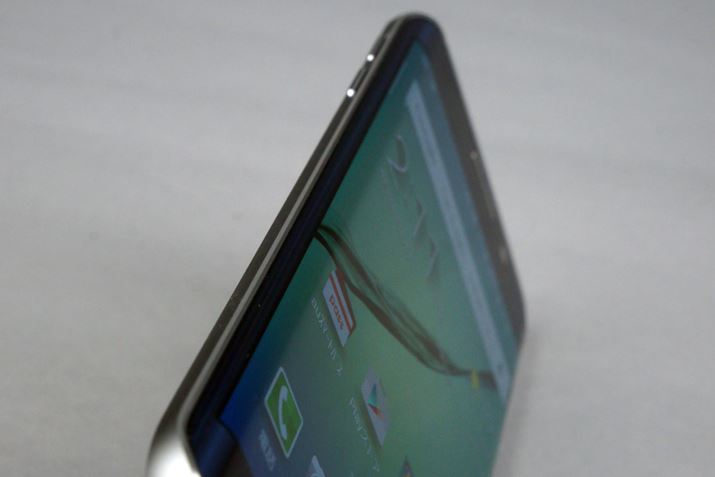 {@̓łGbWfBXvCB𑜓x͋Ȗʕƕʕō킹1440×2560ƂȂĂ