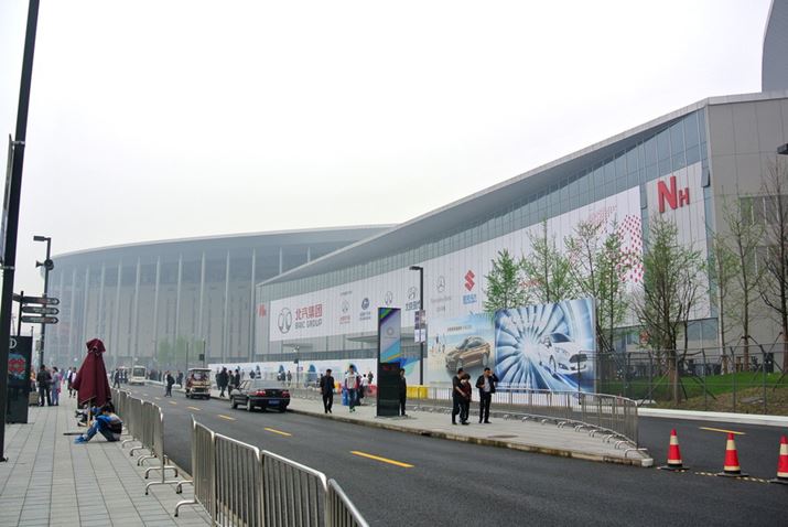 ���ƂȂ������Ɖ�W���S�́A���z�ʐ�147�����āA�W����ʐ�40�����Ă̒�����X�y�[�X��