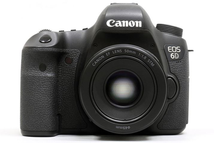 EF50mm F1.8 IǏwnpBtB^[a52mm49mmɕύXɂȂĂ