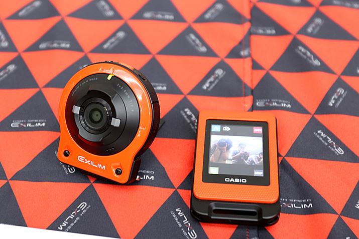 uEXILIM EX-FR10vi2014NjBJƃRg[[𕪗ĎgƂ\