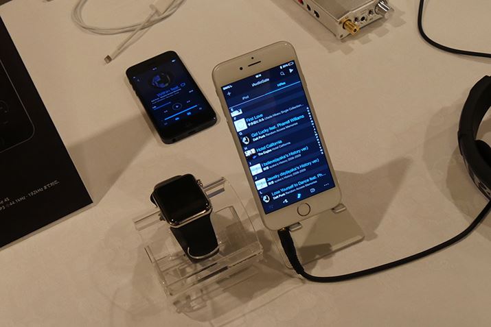 Apple WatchƂ̘Ag\ȁuiAudioGatevBu[Xł͎ۂɂ̖͗lIꂽ