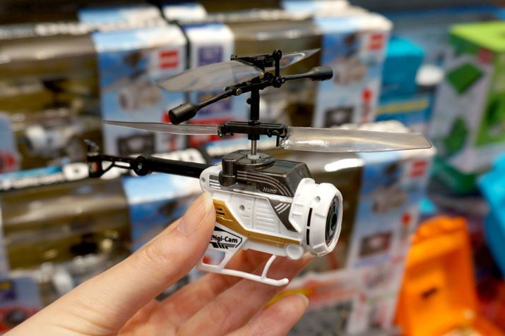 CCṔuimt@RfWJvBJ𓋍ڂAS13cm̃}CNwRv^[łBAsԂ͖4ԁA\͖15m