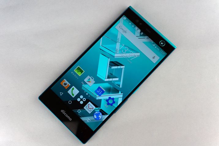 �V���[�Y�̓����ł��鑽�@�\�E�����\�Ƃ����R���Z�v�g�ɉ����āA���ʔF�؁uIris Passport�v�𓋍ڂ���F-04G