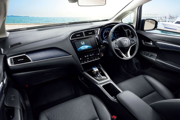 ́A߂̃Z^[R\[邱ƂA~jo炵Ȃ͋C