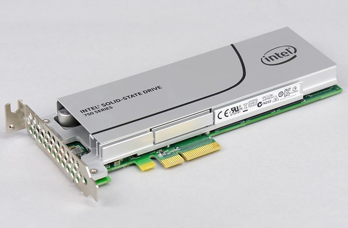 Intel SSD 750̊gJ[h^1.2TBf