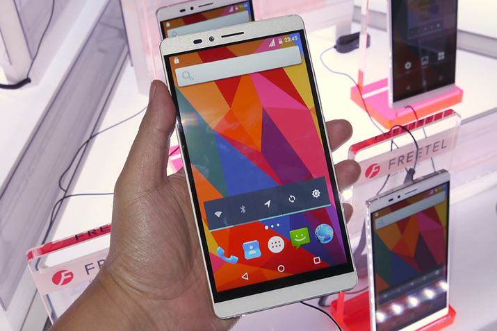 tbOVbvf̋ɂ6^̑ʉt𓋍ڂ