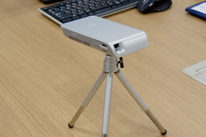 �L���m���̃~�j�v���W�F�N�^�[ C-5