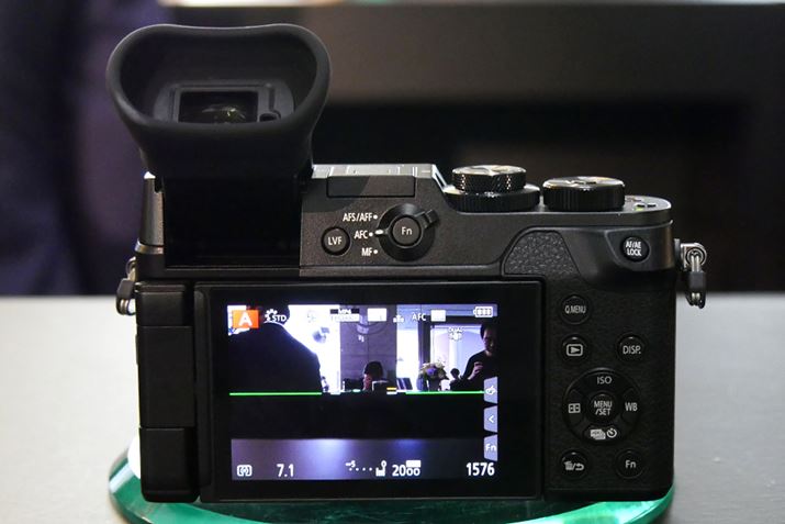 wʁBJ[\{^̉4K tHg[hfIł