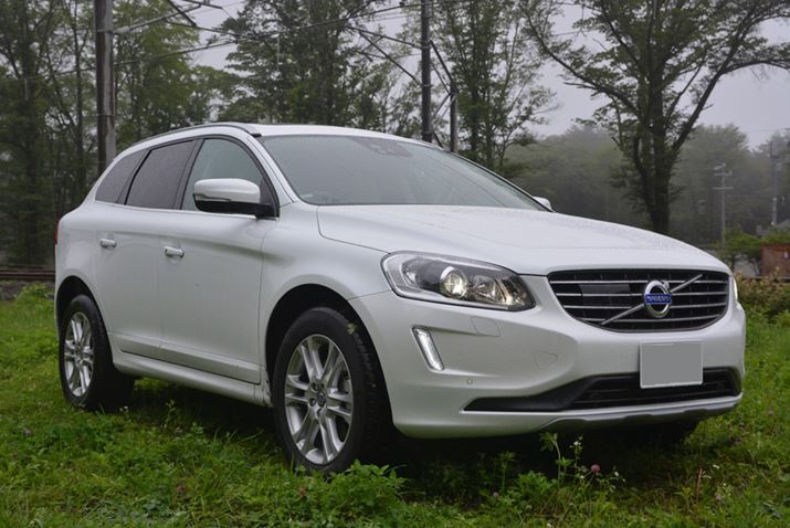 VGWD4𓋍ڂNXI[o[́uXC60 D4 SEvBԗ{̉i5,990,000~iō݁j