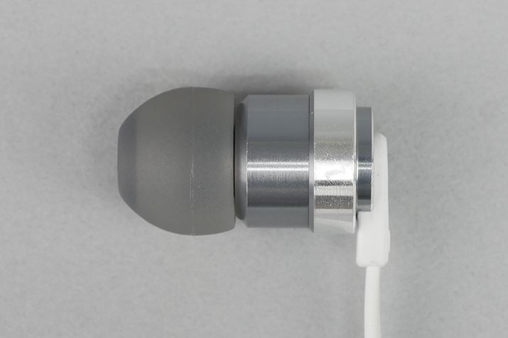 nEWO̓A~jEBȌ`ɂȂĂ