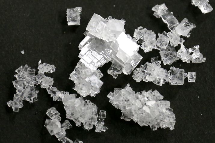 łĂ݂ƁA召ꂼ̎lp`ɂȂĂ邱Ƃ킩܂