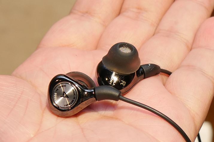 Astell&Kernbeyerdynamic̃R{fƂȂAK T8iE