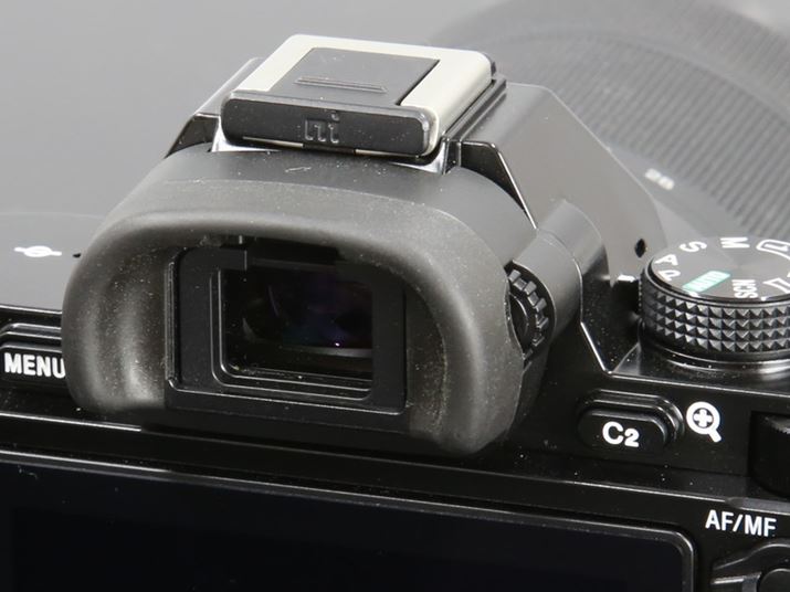 L@ELfoCXgp{0.71{̓dqr[t@C_[