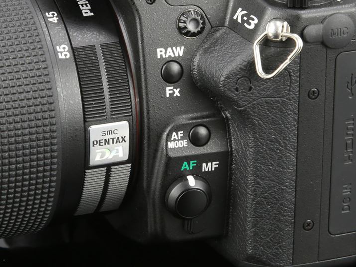 {fBOʍɁAtH[JX[h؂ւ{^AAF[h؂ւ{^ARAW/Fx{^𑕔